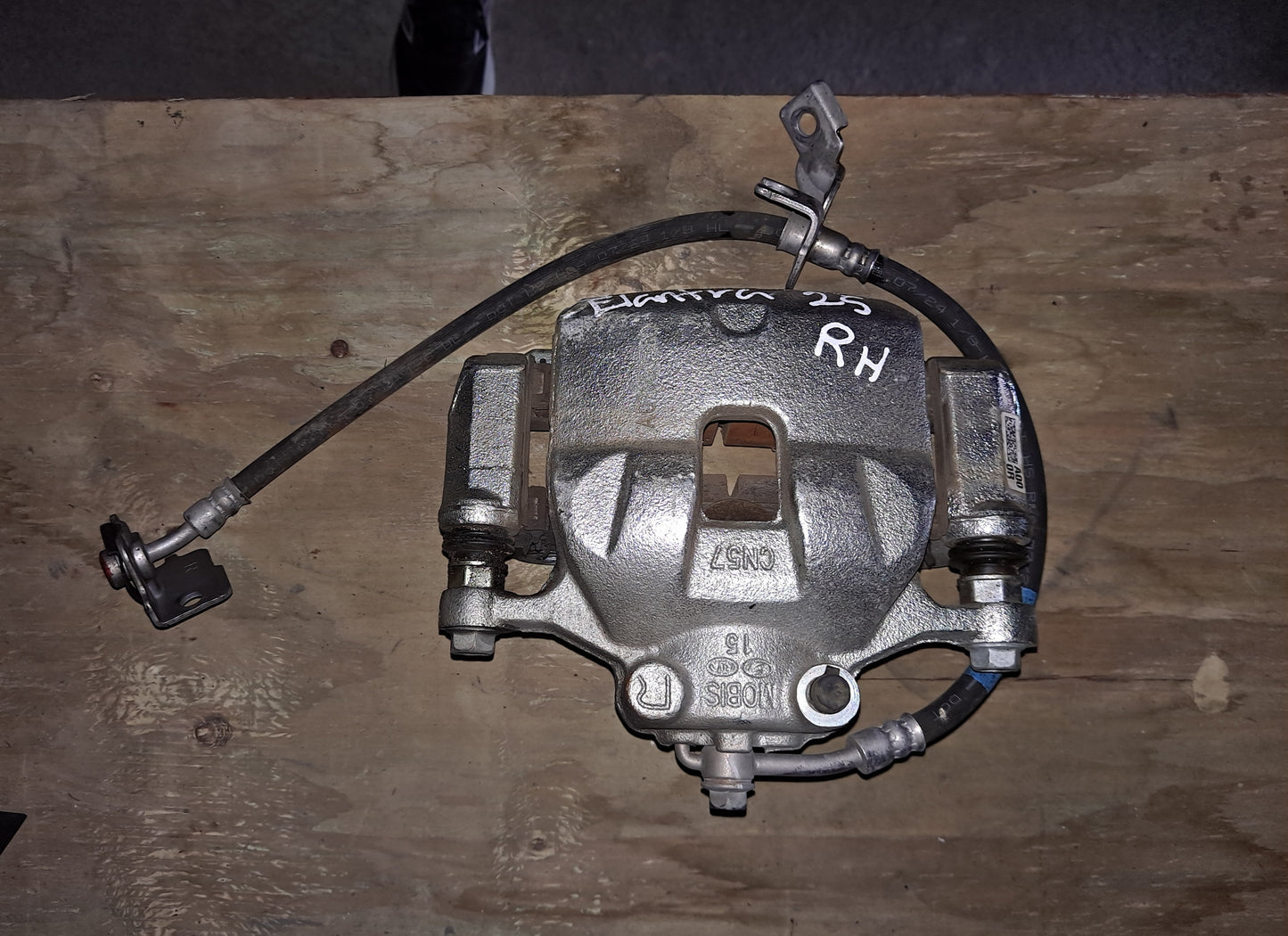 CALIPER LH y RH ELANTRA 2022-2025