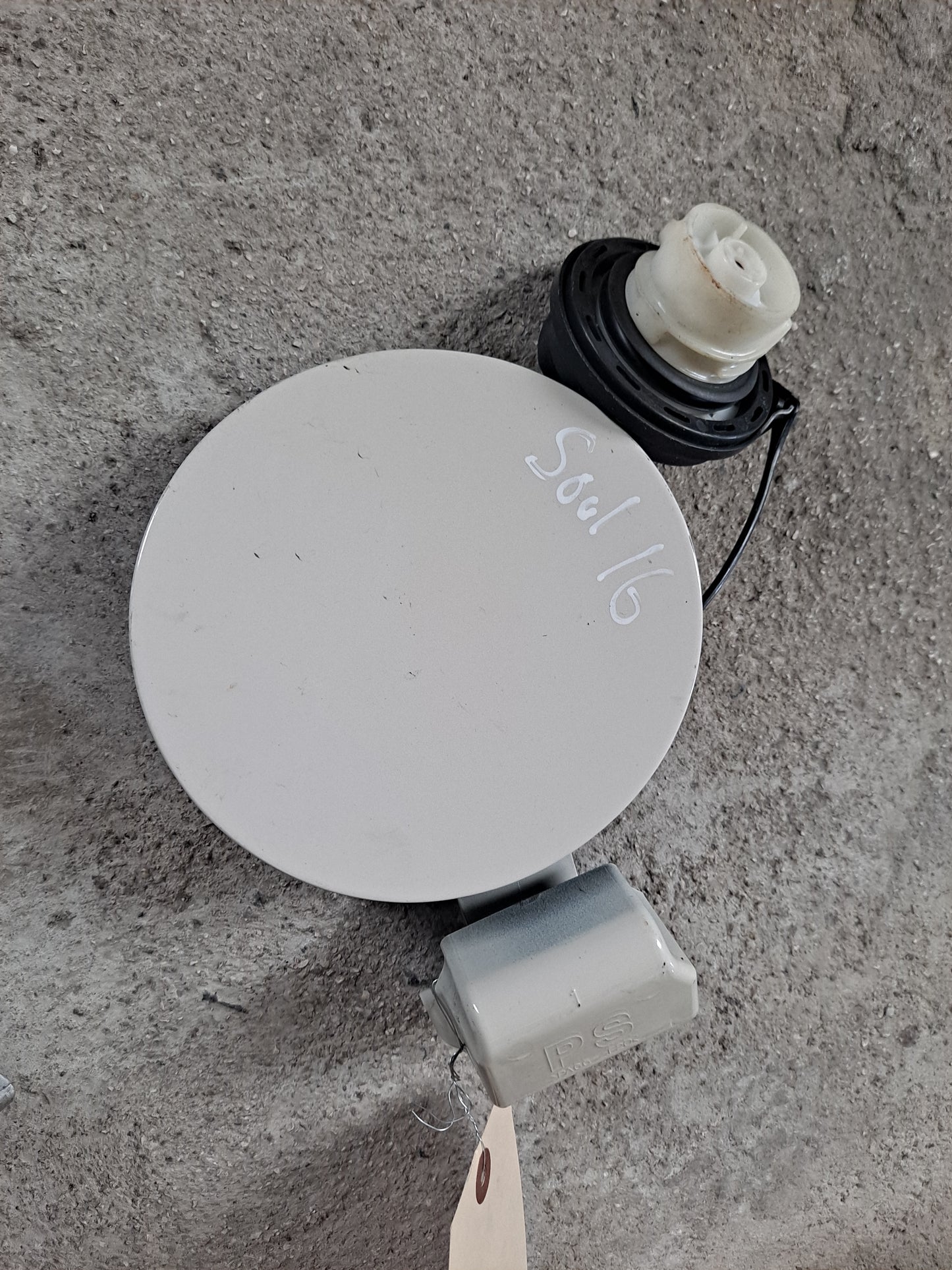 TAPA GASOLINA BLANCA o GRIS KIA SOUL 2014-2019