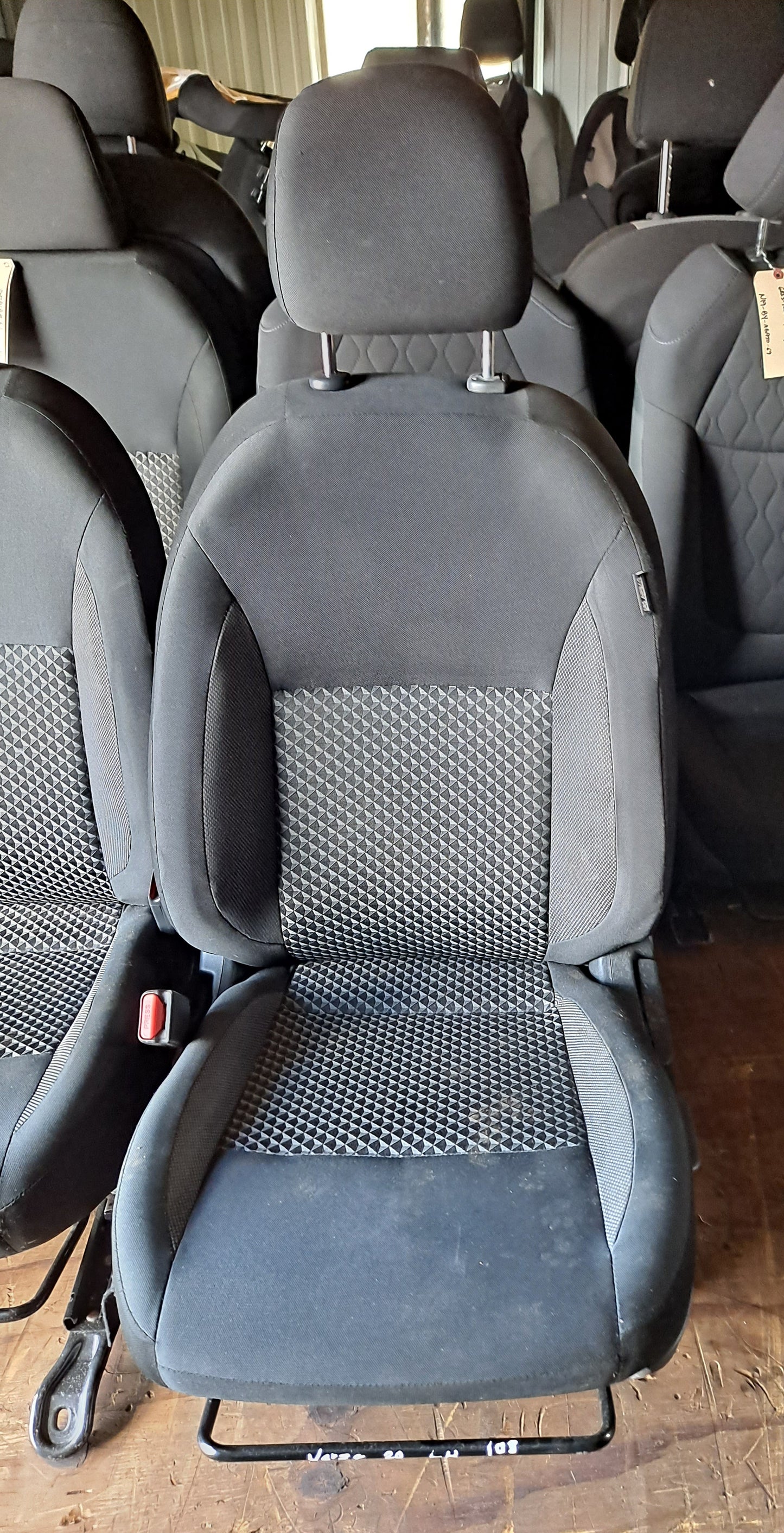 BUTACAS PASAJERO Y CHOFER VERSA 2020