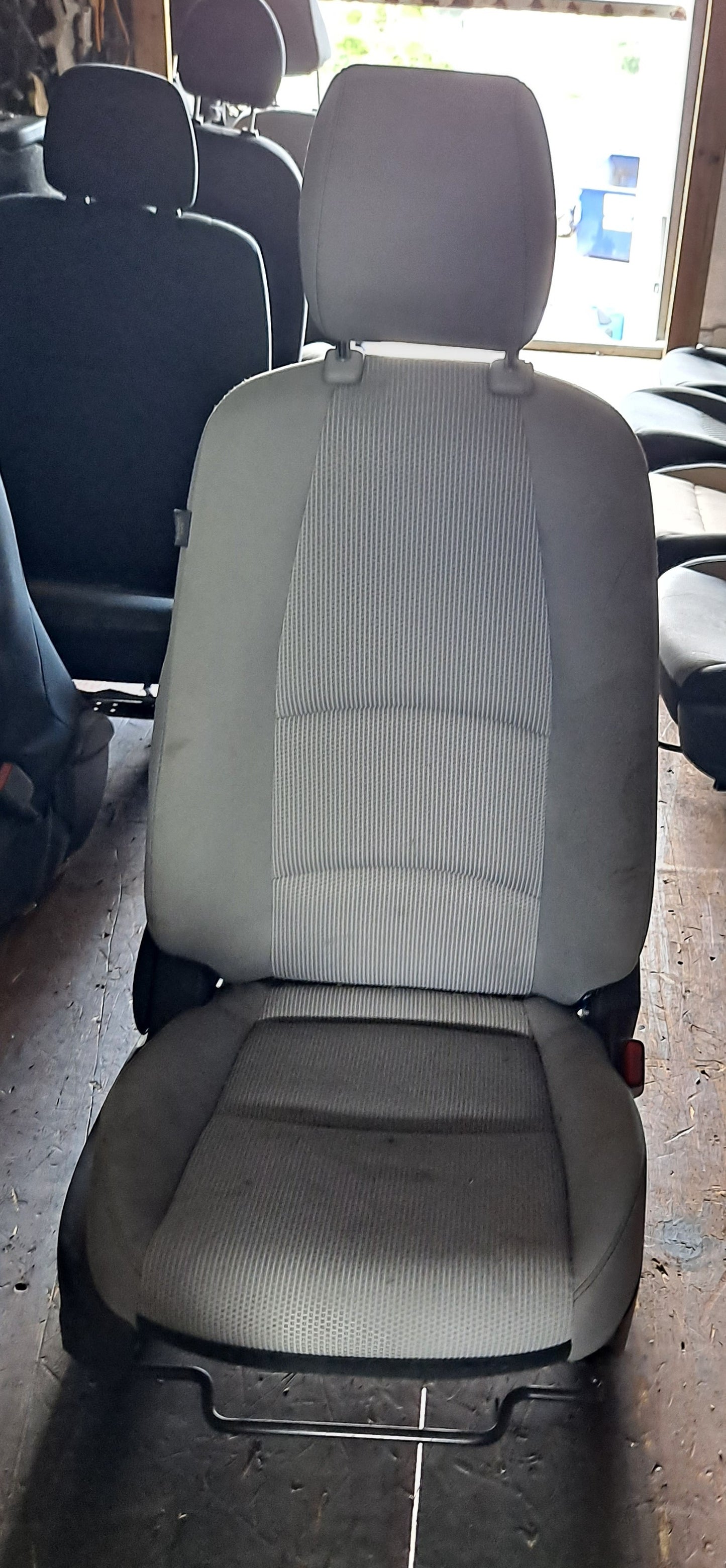 BUTACAS CHOFER Y PASAJERO YARIS MAZDA 2016-2020