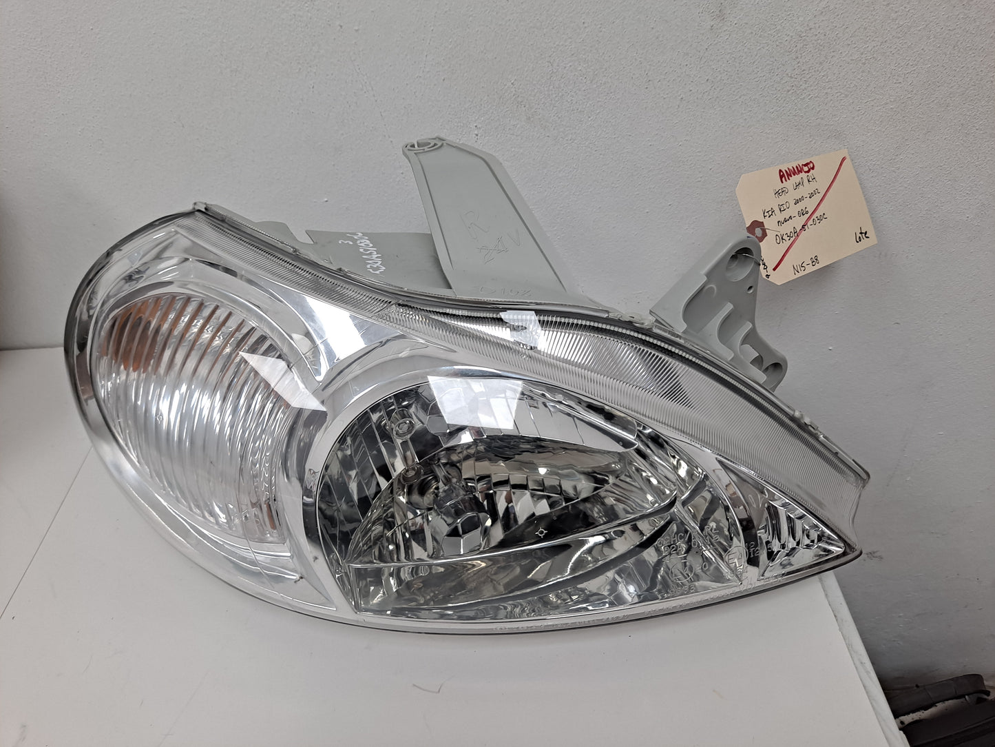 KIA RIO HEAD LAMP RH 2000-2002