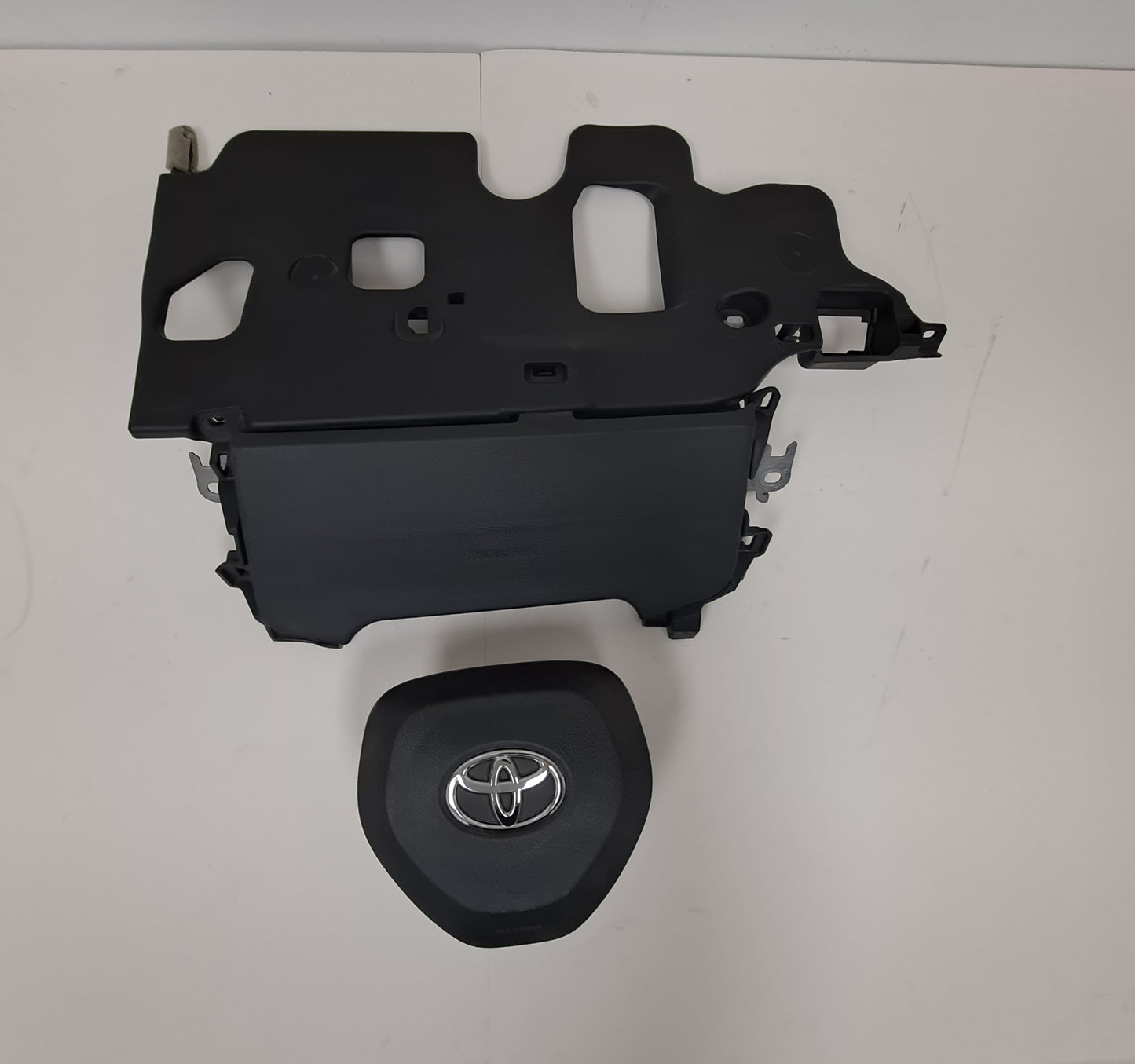 SET DE AIR BAGS GUIA Y RODILLA COROLLA 2023