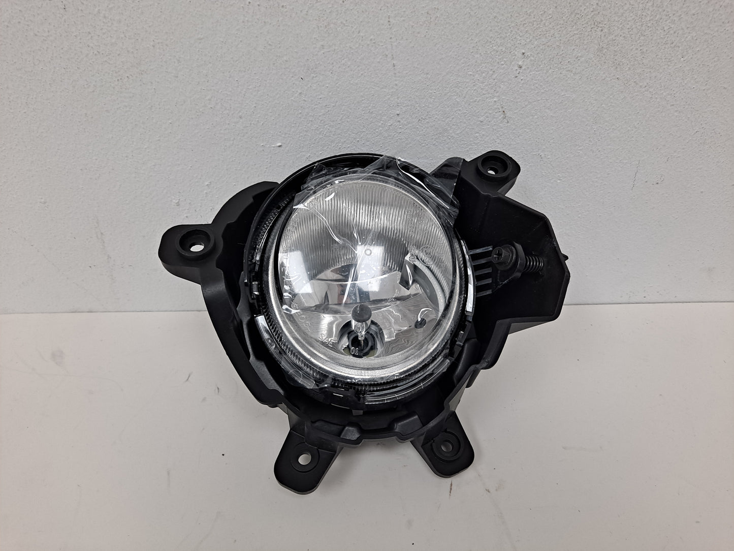 FOG LIGHT LH KIA RONDO 2007-2010