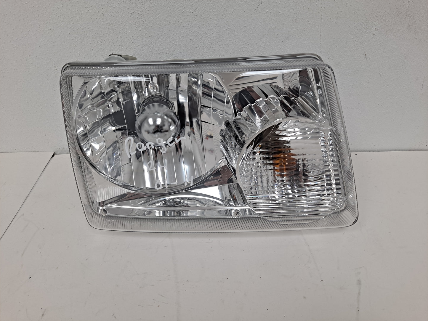 FOCOS DELANTEROS FORD RANGER 2004-2005