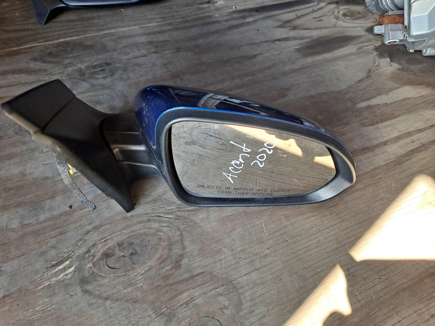 RETROVISOR DERECHO ACCENT HYUNDAI 2018-2022 (VARIOS COLORES)