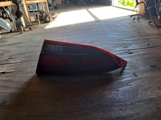 FOCO DE TAPA DE BAUL DERECHO E IZQUIERDO ACCENT HYUNDAI 2018-2022