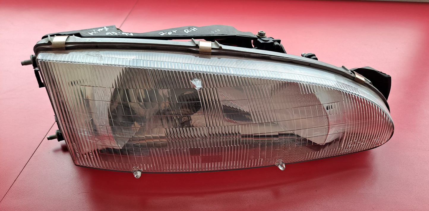 HEAD LAMP RH MITSUBISHI MIRAGE 1993-1994 DERECHA