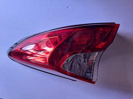 FOCOS TRASEROS DE PANEL RH y LH TOYOTA C-HR 2018-2020