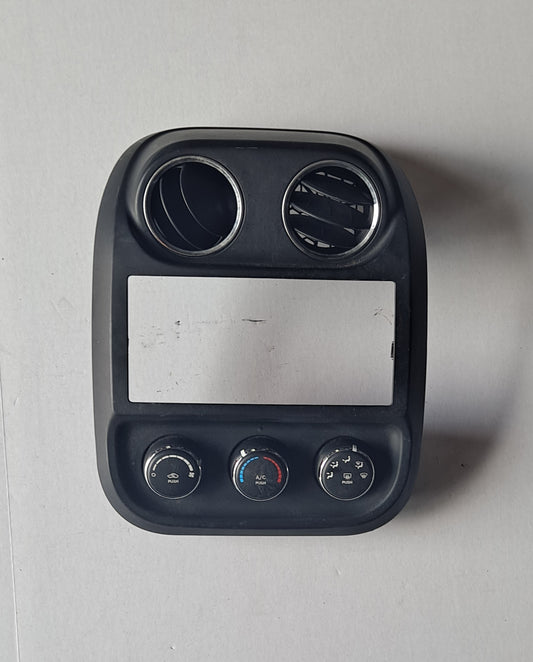 PANEL DE CONTROL DE TEMPERATURA DEL AIRE ACONDICIONADO PATRIOR 2011-2017