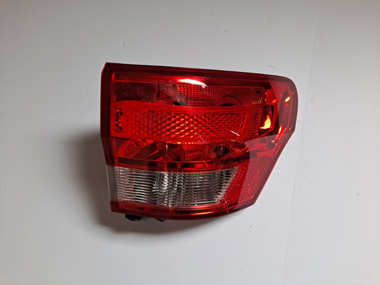 FOCO DERECHO TRASERO GRAND CHEROKEE 2011-2013