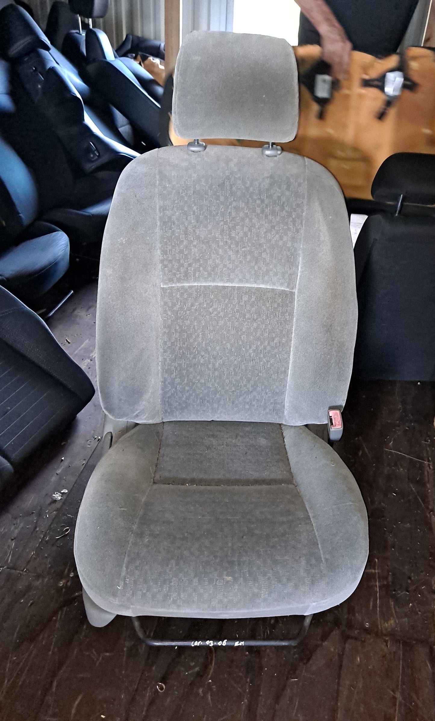 BUTACA PASAJERO COROLLA 2003-2008 (GRIS)