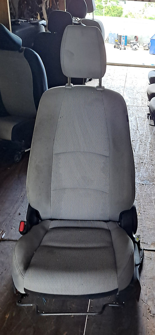 BUTACAS CHOFER Y PASAJERO YARIS MAZDA 2016-2020