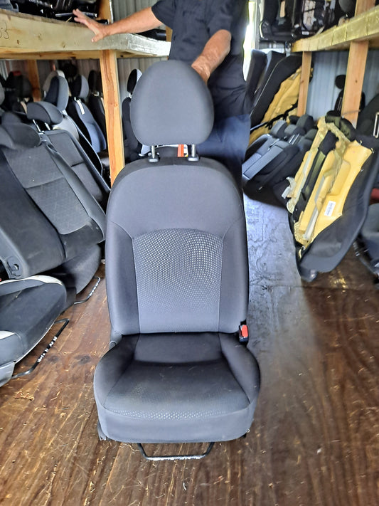 BUTACA PASAJERO MIRAGE G4  2018