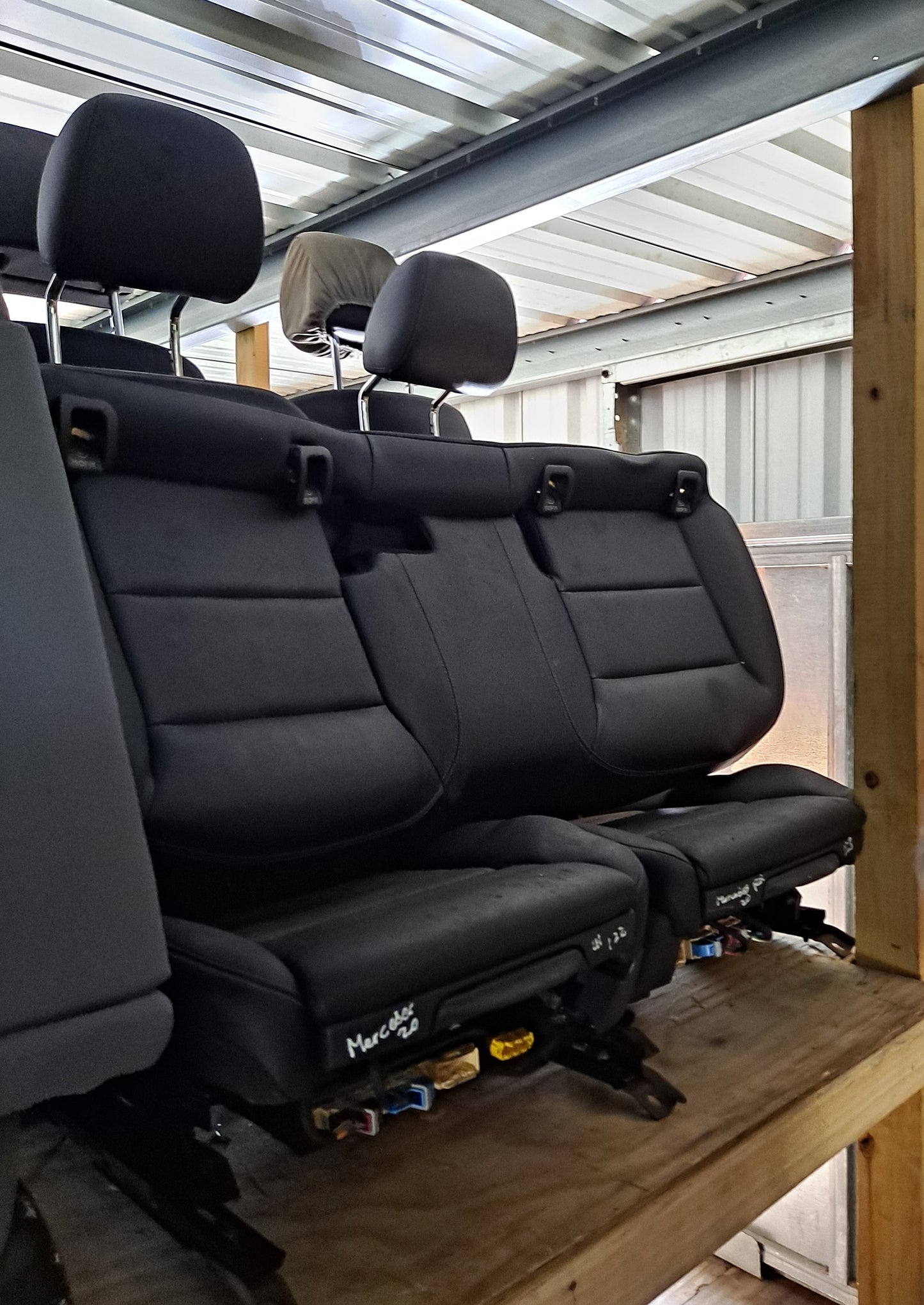 BUTACAS MERCEDEZ BENS GLA 250 (2020) - SET COMPLETO