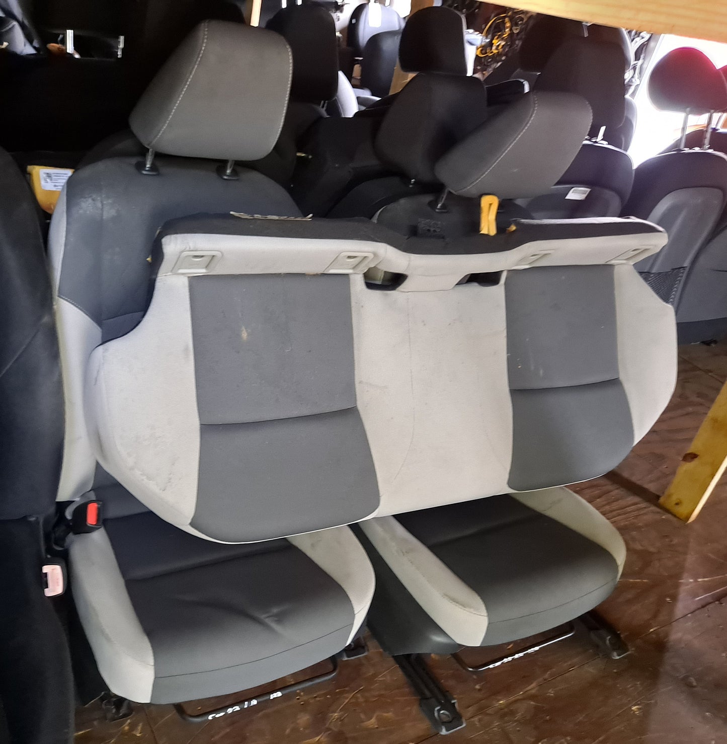BUTACAS DE COROLLA 2023 (SET COMPLETO)