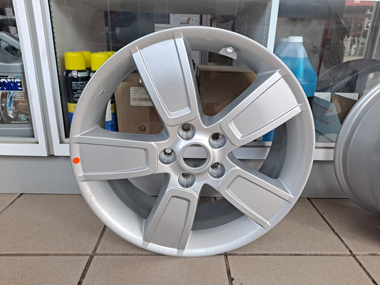 ARO DE ALUMINIO 18" KIA SOUL 2010-2011 NUEVO/ORIGINAL