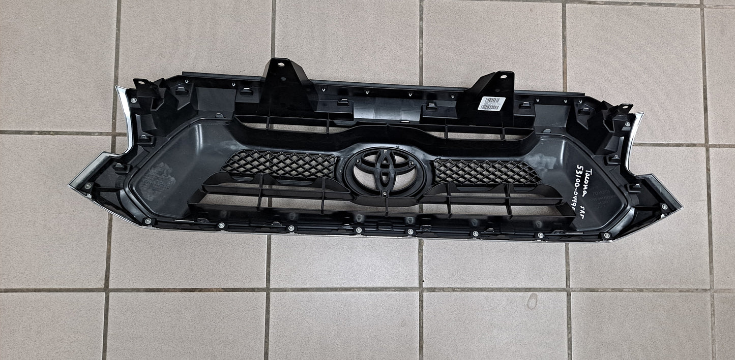 PARRILLA TACOMA SR5 2012-2015