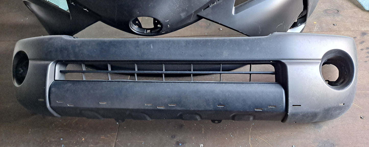 BUMPER DELANTERO TACOMA 2005-2011