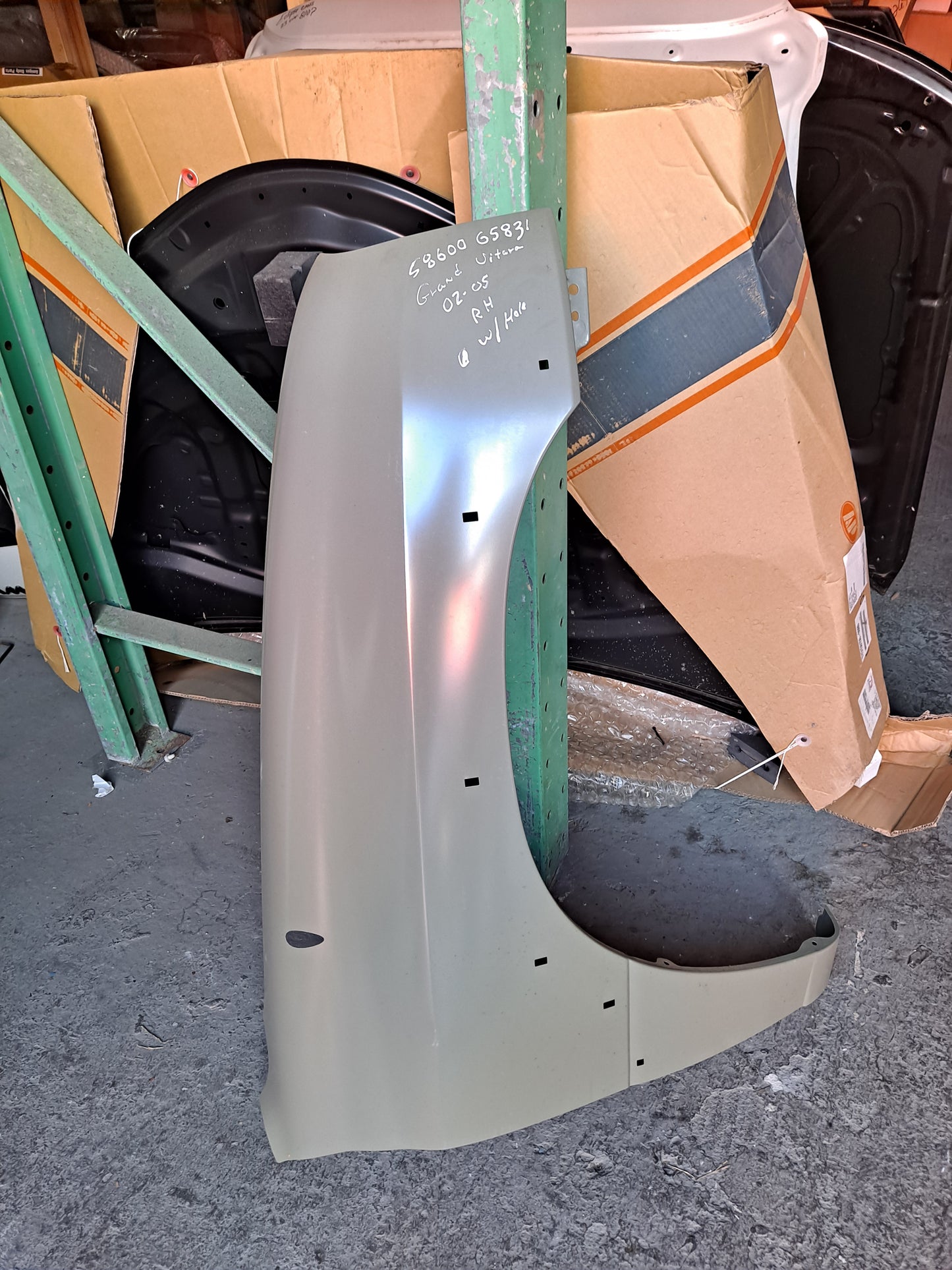 TAPALODO DERECHO CON HUECOS DE FLEAR GRAND VITARA 2002-2005