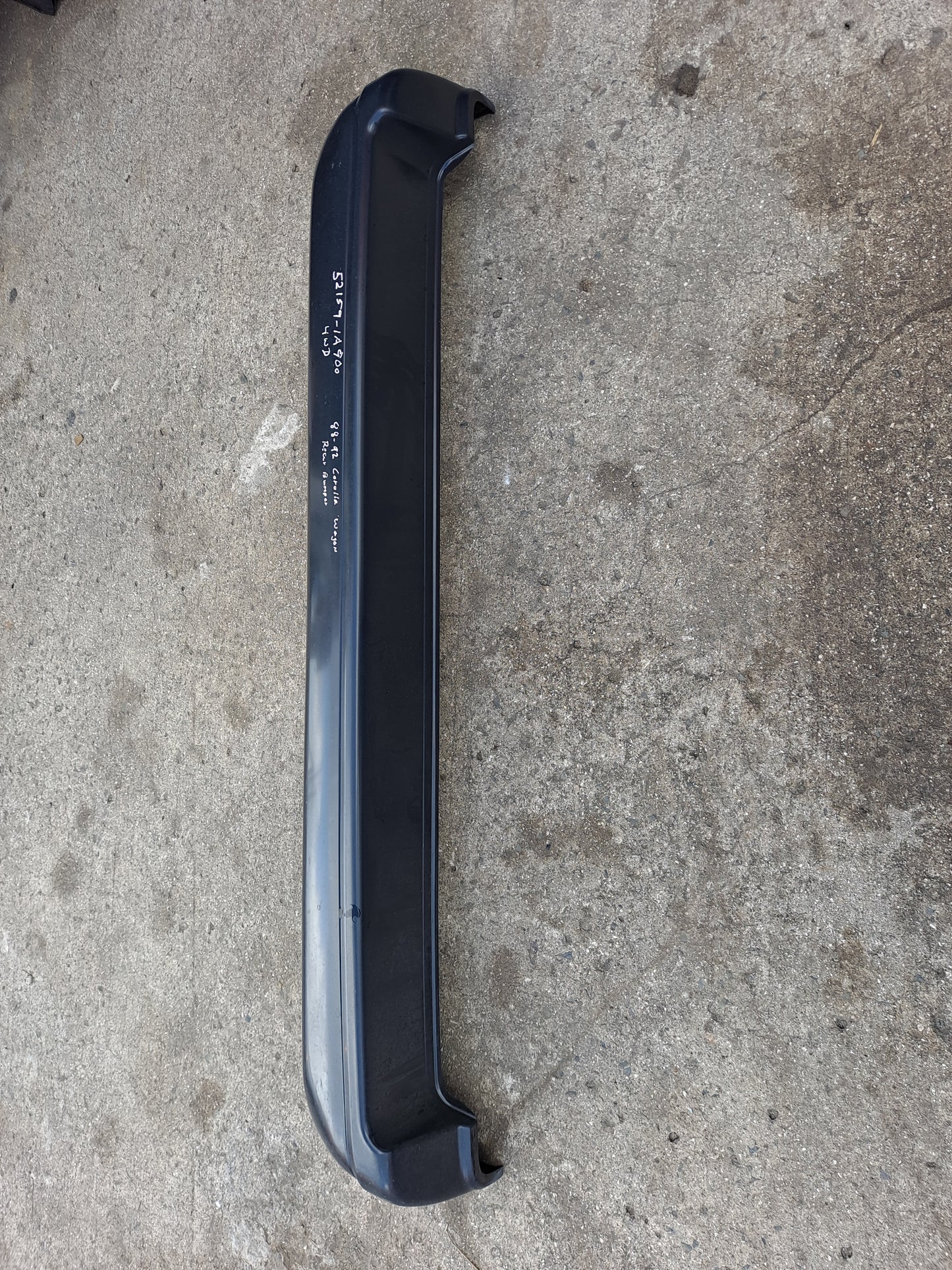 BUMPER TRASERO COROLLA 1988-1992