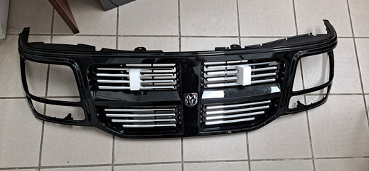 PARRILLA DELANTERA DODGE NITRO 2007-2011