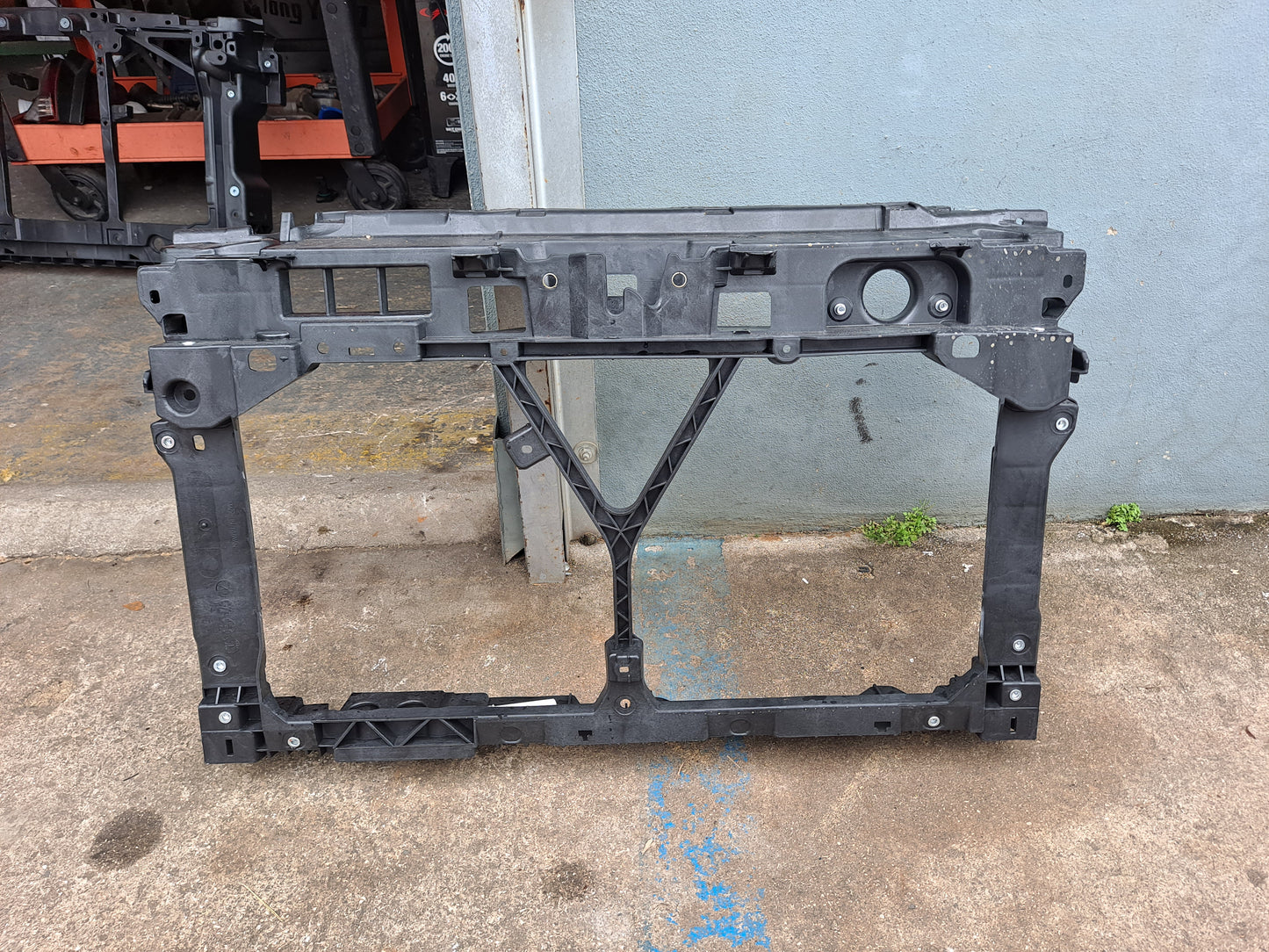 SOPORTE DE RADIADOR MAZDA 3 2010-2013