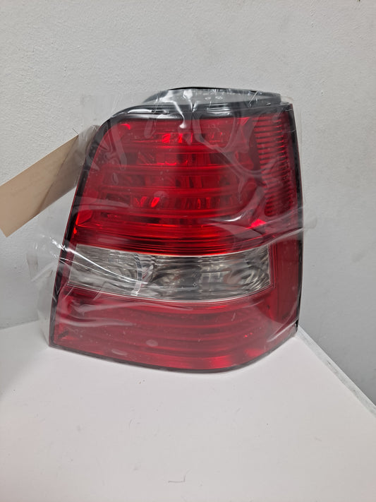 STOP LAMP KIA SORENTO 2007-2008 LADO PASAJERO