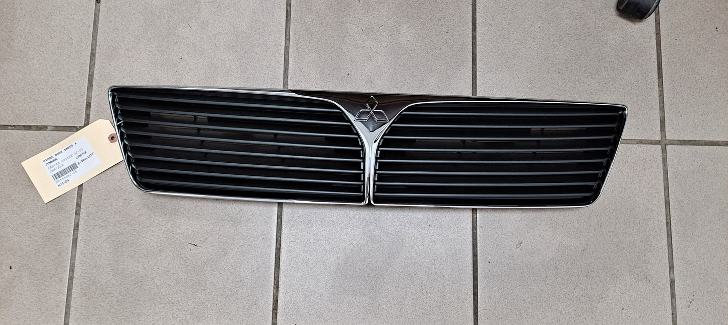 LANCER GRILLE 2002-2003 SEDAN
