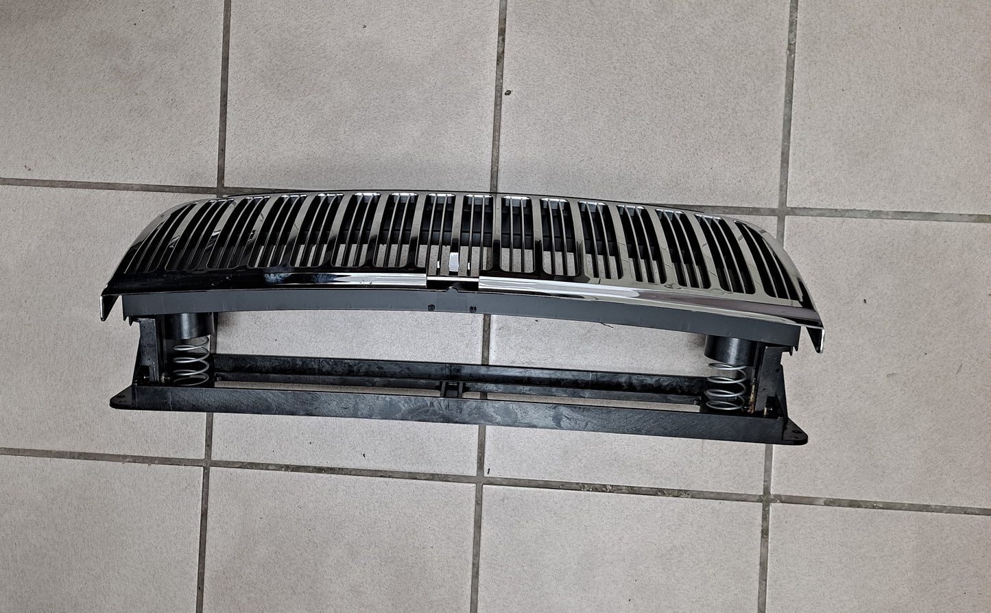 GRAND MARQUIS GRILLE 1992-1994