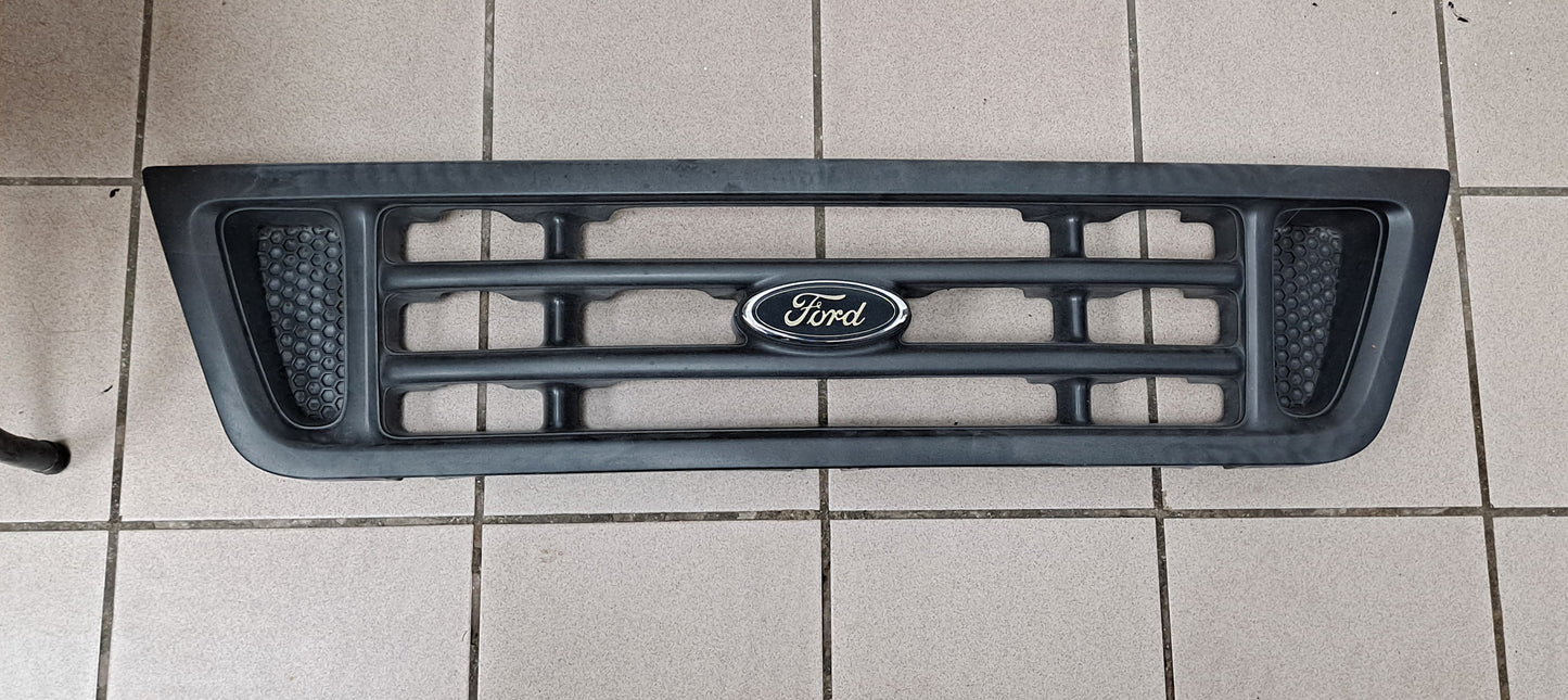 ECONOLINE FORD E-SERIES GRILLE 2004-2007