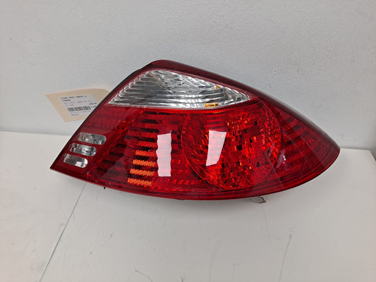 FOCO TRASERO DERECHO RIO SEDAN 2001-2002