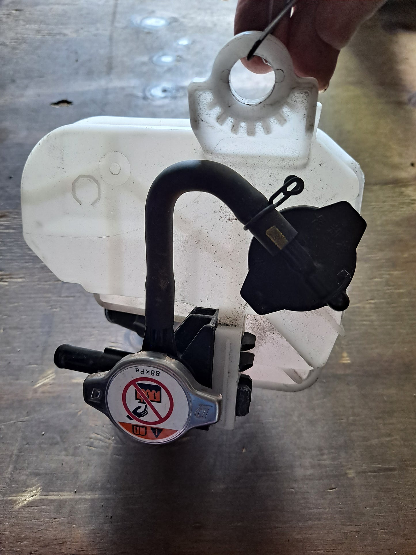 DEPOSITO COOLANT TOYOTA COROLLA 2019-2025