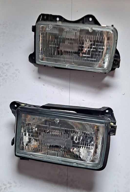 FOCOS DELANTEROS  IZQUIERDO Y DERECHO RODEO 1991-1996