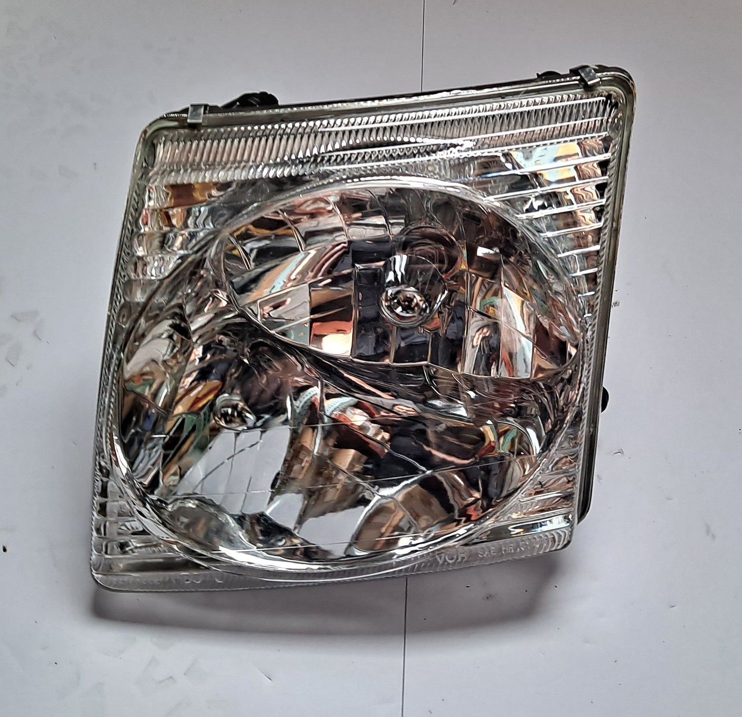 FOCOS DELANTEROS IZQUIERDO Y DERECHO EXPLORER SPORT TRAC 2001-2003